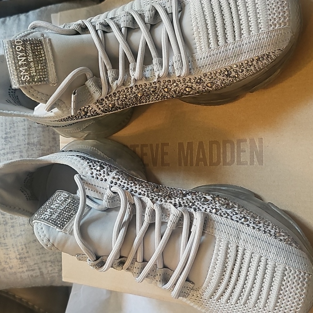 Steve Madden Light Gray Knit Sneakers